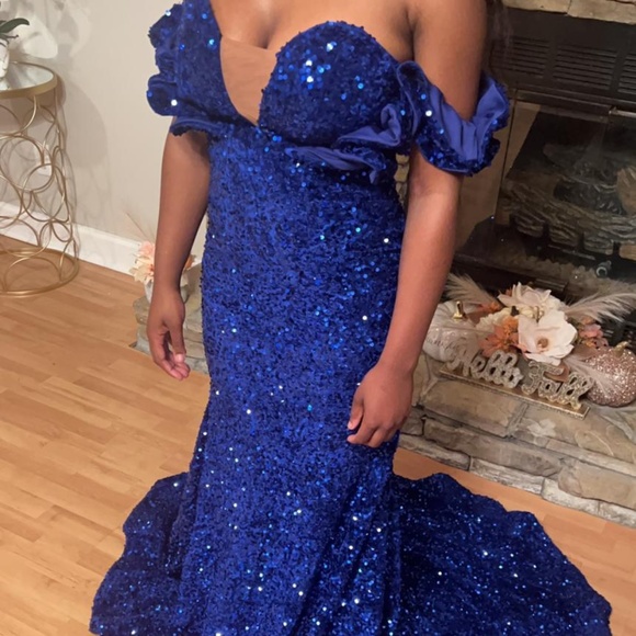 Custom Gown - Picture 5 of 5